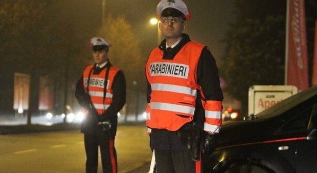 Osimo, ladra "millepiedi" ruba sette paia di scarpe: arrestata in flagrante