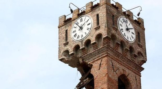 La Torre dell'orologio di Novi è crollata del tutto