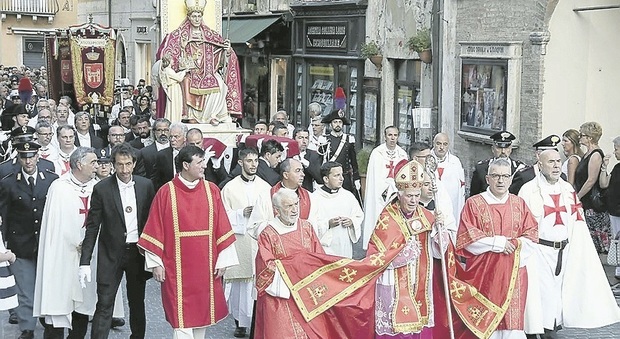 Ascoli, festa del patrono dimezzata: Sant'Emidio senza processione, tombola e fuochi artificiali