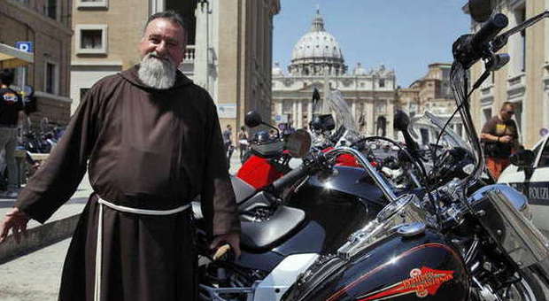 Le Harley Davidson "invadono" il Vaticano: duecento biker a messa a San Pietro