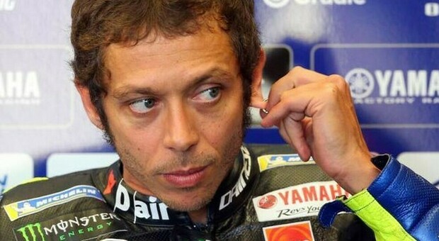 Valentino Rossi negativo al primo tampone e parte per Valencia: domani il test di conferma