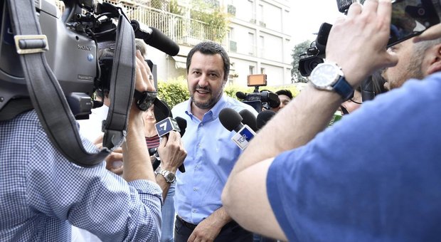 Equitalia, Salvini: «Chiudere cartelle esattoriali sotto i 100mila euro»