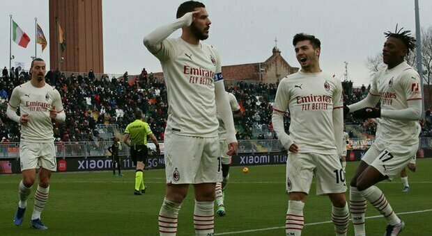 Venezia-Milan 0-3: Ibra e Theo gol, rossoneri virtualmente primi