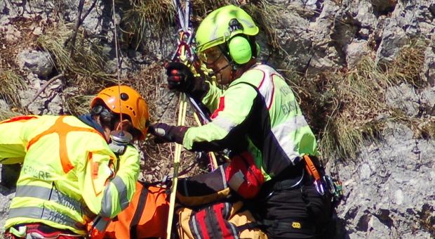 Senigallia, coppia di escursionisti si perde nel cammino di San Benedetto: salvata dal Soccorso Alpino