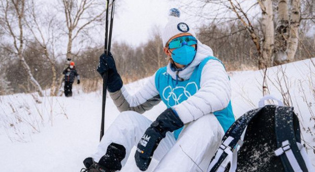 Incredibile alle Olimpiadi: Remi Lindholm si congela il pene durante la 50 km di fondo