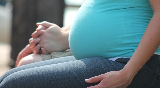 Tredicenne incinta portata in comunità, ma il fidanzato 32enne la rivuole