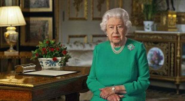 La Regina Elisabetta farà il vaccino nelle prossime settimane: con lei anche il Principe Filippo