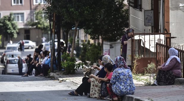 Terremoto a Istanbul, scossa di magnitudo 5.8: palazzi evacuati
