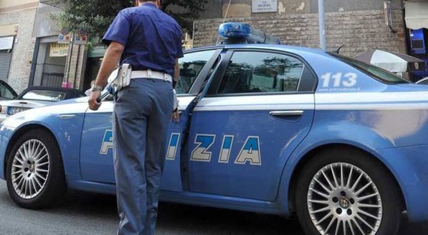 Pesaro, albergatore e cliente litigano per la stanza: deve intervenire la polizia