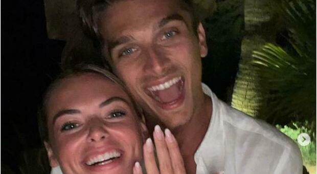 Luca Marini (fratello di Valentino Rossi) sposa Marta: la proposta a Ibiza