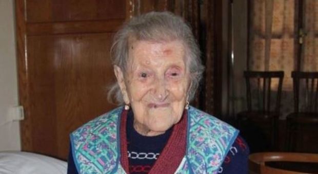 La nonnina d'Europa compie 116 anni Il suo segreto: "Tre uova crude al giorno"