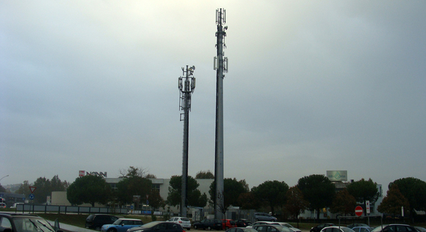Porto Sant'Elpidio, no a nuovi impianti impattanti per le antenne