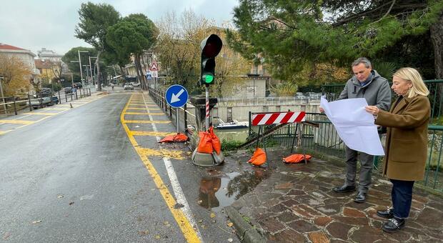 Lavori sul ponte che collega Marche a Romagna: lunedì la chiusura al traffico, cantiere in tandem tra Cattolica e Gabicce