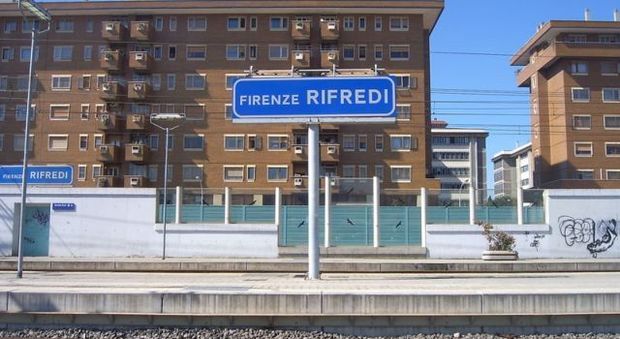 Giovane investito e ucciso da un treno: dramma a Firenze, ritardi su tutta la linea