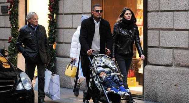 Melissa Satta e Kevin-Prince Boateng shopping con il piccolo Maddox