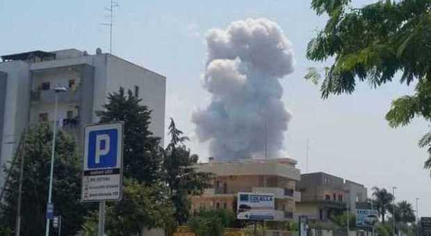 Bari, esplosione in una fabbrica di fuochi d'artificio: i morti sono sei